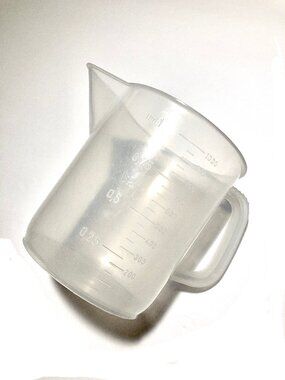 Italian 1-liter Plastic Measuring Pitcher
